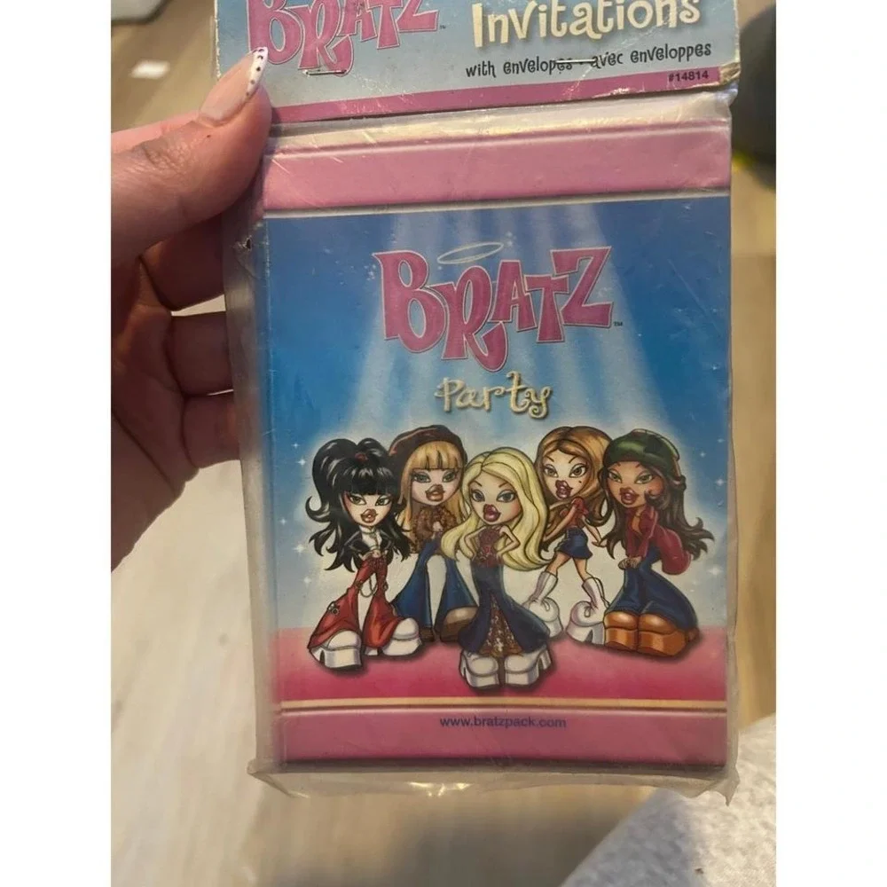 Vintage Bratz Party Invitations 8 Count with Envelopes Sealed Y2K MGA 14814